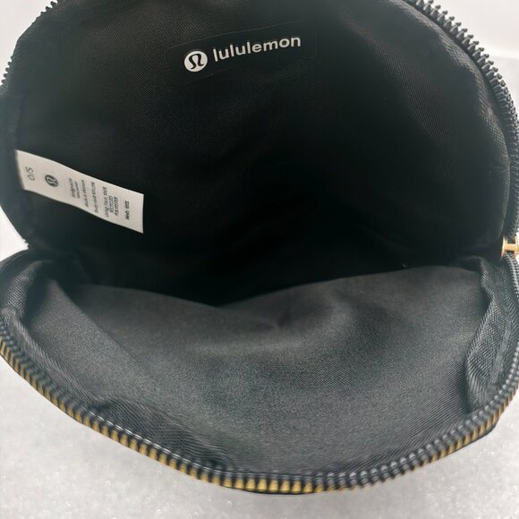 lululemon athletica Black Crossbody Bag - Picture 6 of 7
